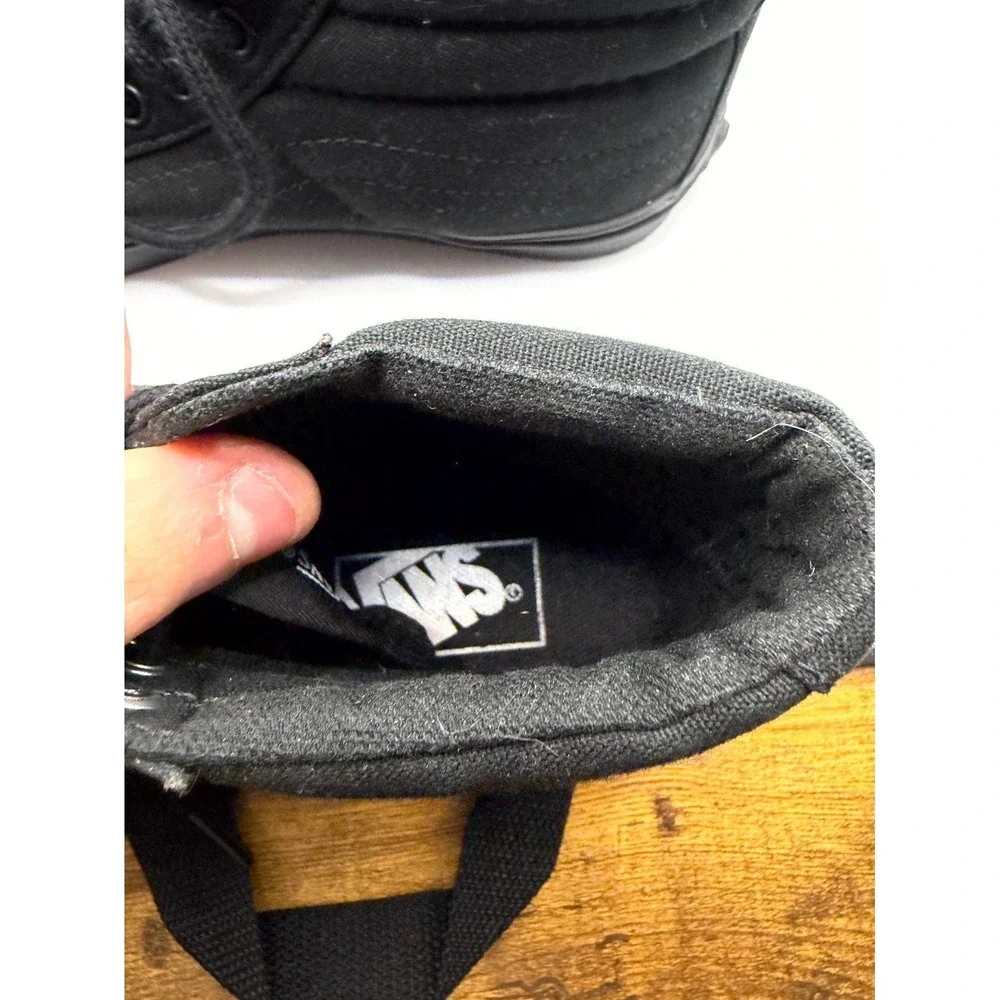 Vans Skate Sk8-Hi Mens 7 Shoes Triple Black Canvas‎ High Top Skateboard Shoes